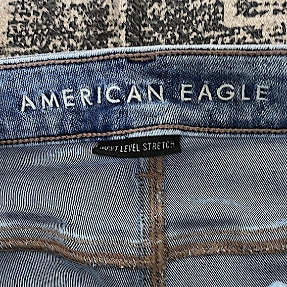 NEW AEO Next Level Stretch Highest Waist Super Flared Jeans: Size 8S - Picture 5 of 6